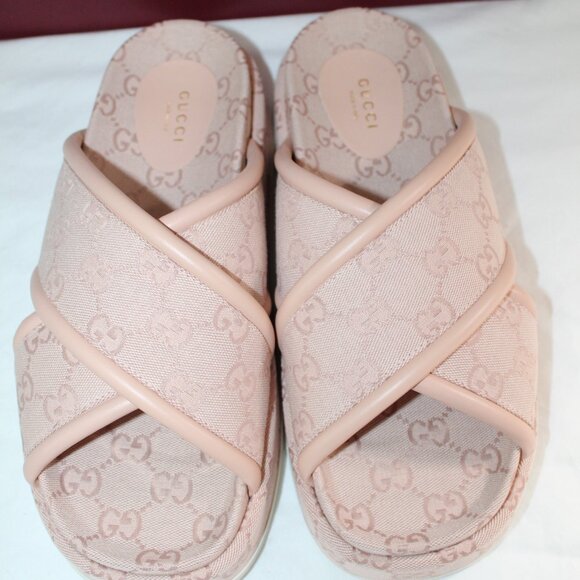 NWB Gucci GG Supreme Padded Platform Crisscross Sandals Slides 40 816798 - Picture 2 of 6